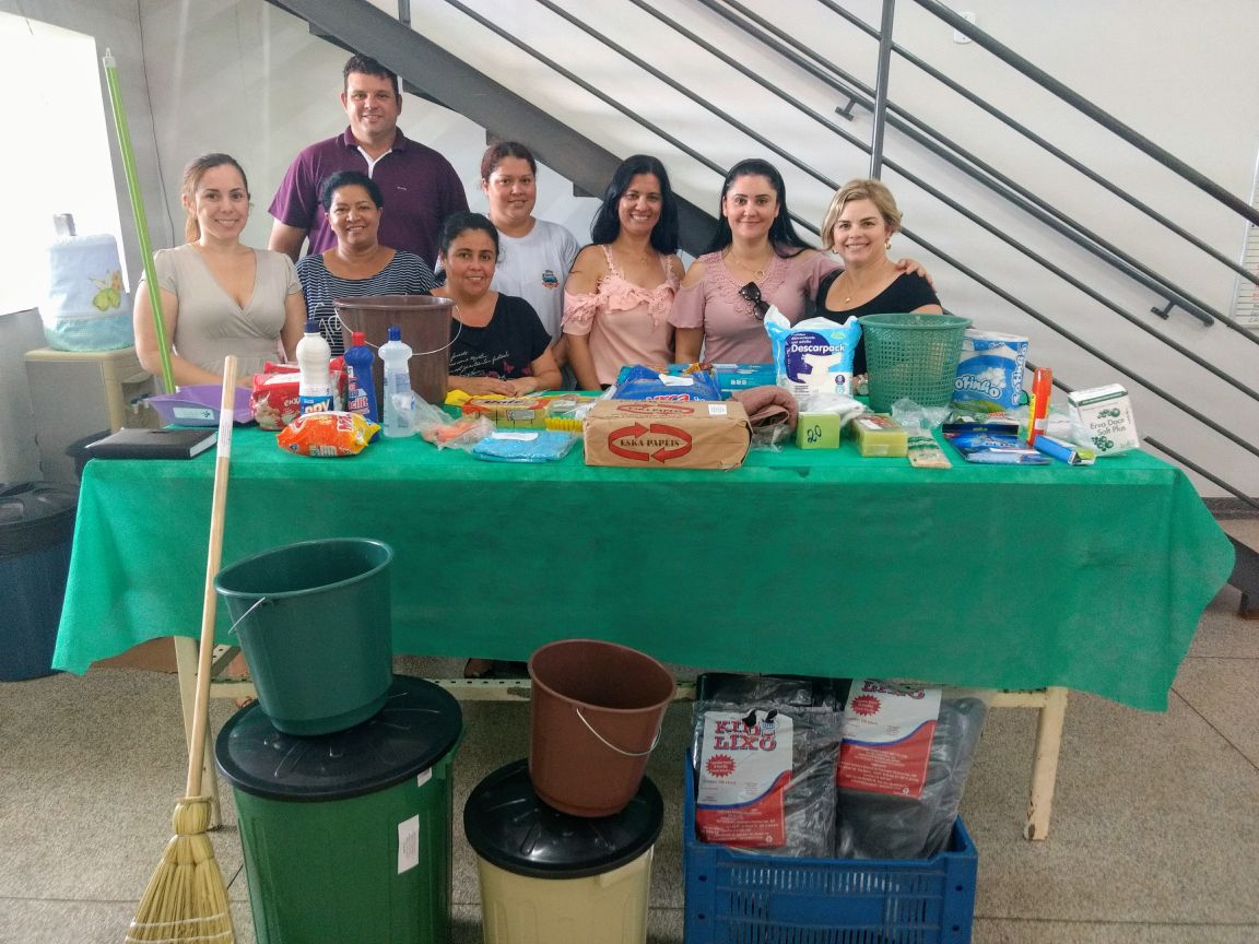 Educação de Itararé (SP) avalia material pedagógico e de higiene