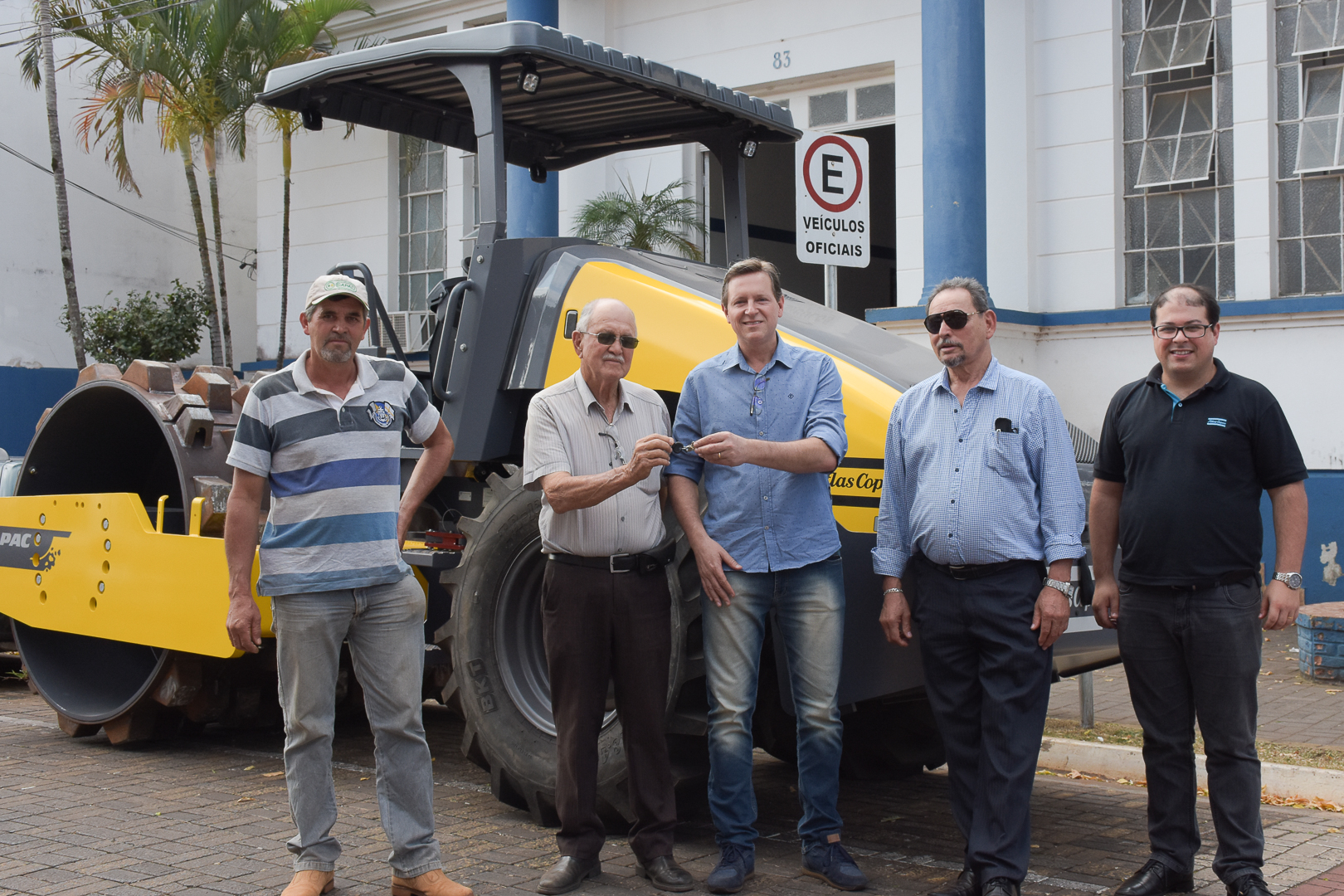 Pela primeira vez, Itararé (SP) recebe rolo compactador