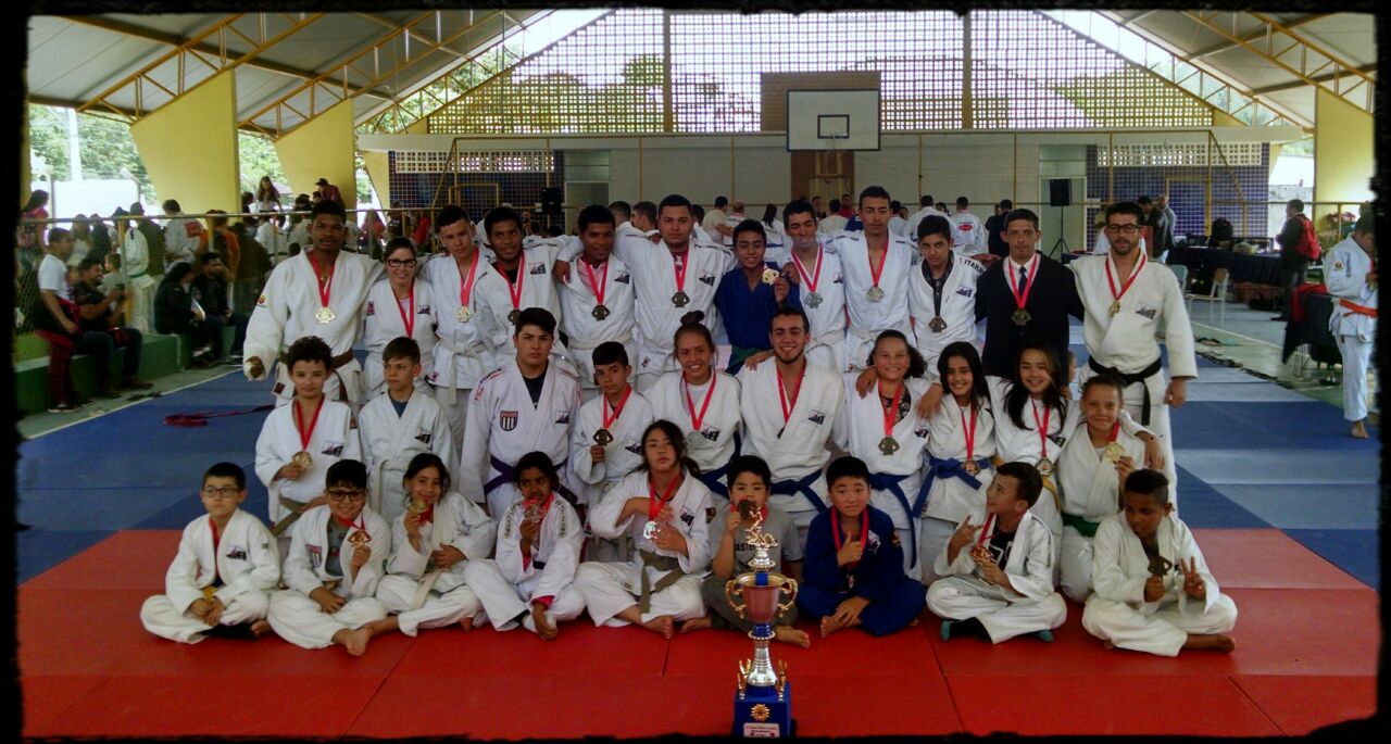 Judô de Itararé (SP) conquista terceiro lugar geral em Guapiara (SP)