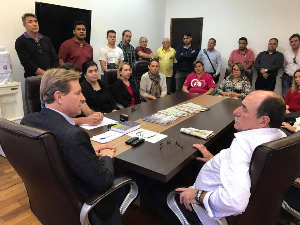 Prefeito de Itararé recebe deputado estadual João Caramez