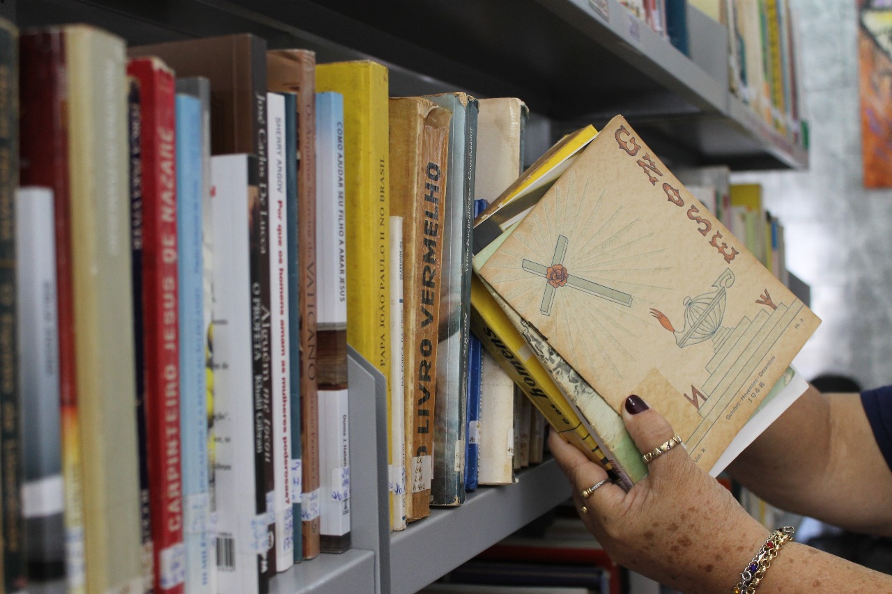 Prefeitura de Itararé (SP) convida população a usufruir Biblioteca Municipal