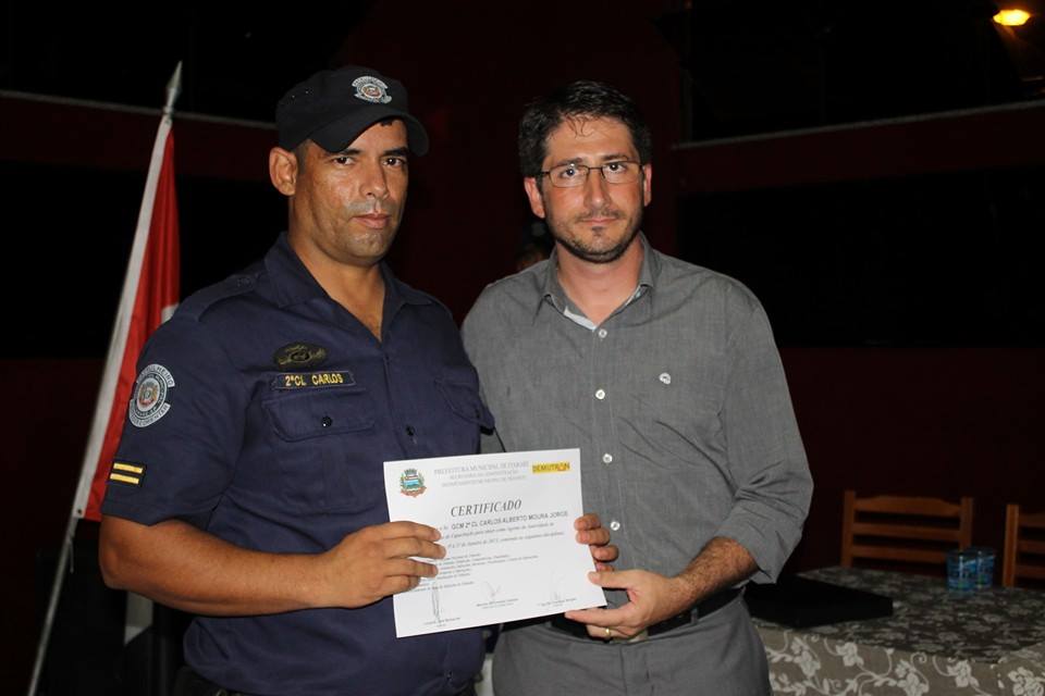Prefeitura realiza entrega de certificados para agentes de trânsito
