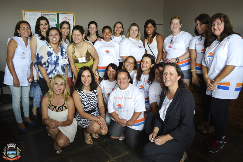 Polo Regional da Escola de Beleza é inaugurado pela primeira dama do Estado