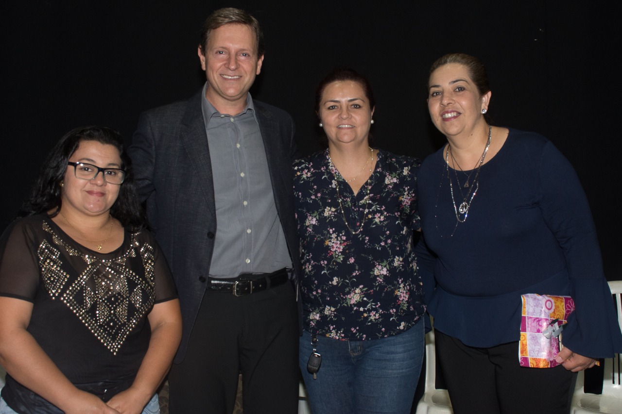 Heliton do Valle agradece e parabeniza educadores de Itararé (SP) pelo Dia do Professor