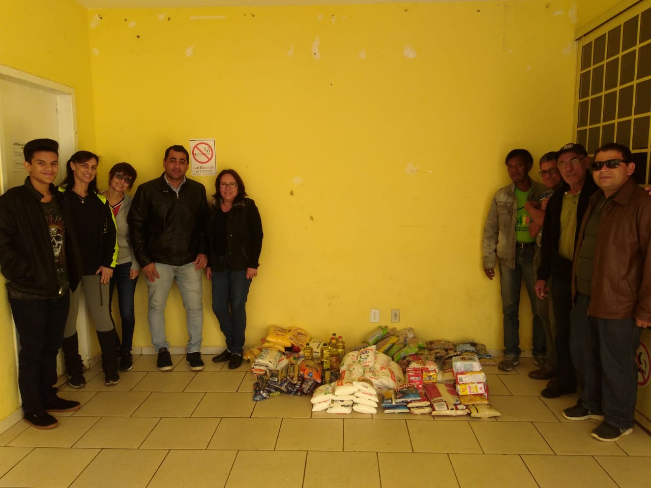 Pré-seletiva ao Miss Itararé (SP) Be emotion arrecada mais de 100 quilos de alimentos