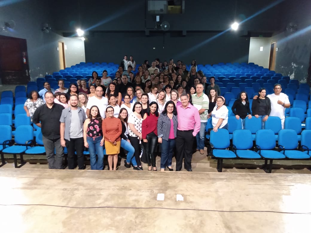 Em Itararé (SP), palestra sobre prevenção ao câncer lota Teatro Municipal