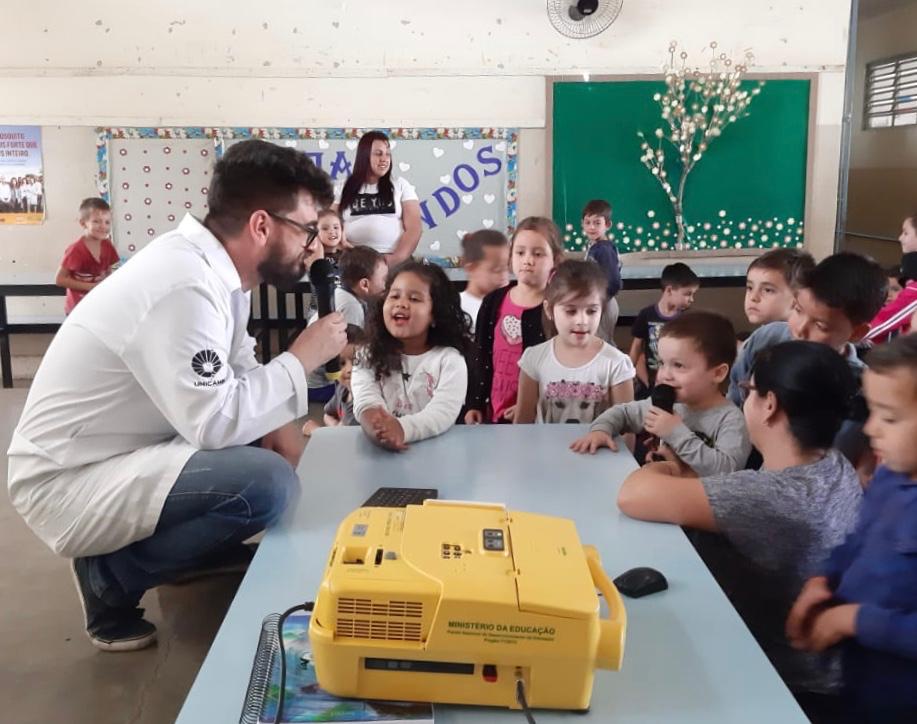 Escola Municipal de Itararé (SP) realiza palestra de combate à dengue