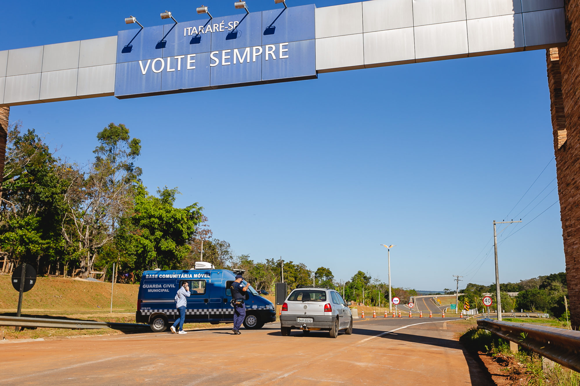 Coronavírus: Prefeitura de Itararé (SP) libera trânsito de veículos por mais duas saídas da cidade Coronavírus: Prefeitura de Itararé (SP) libera trânsito de veículos por mais duas saídas da cidade