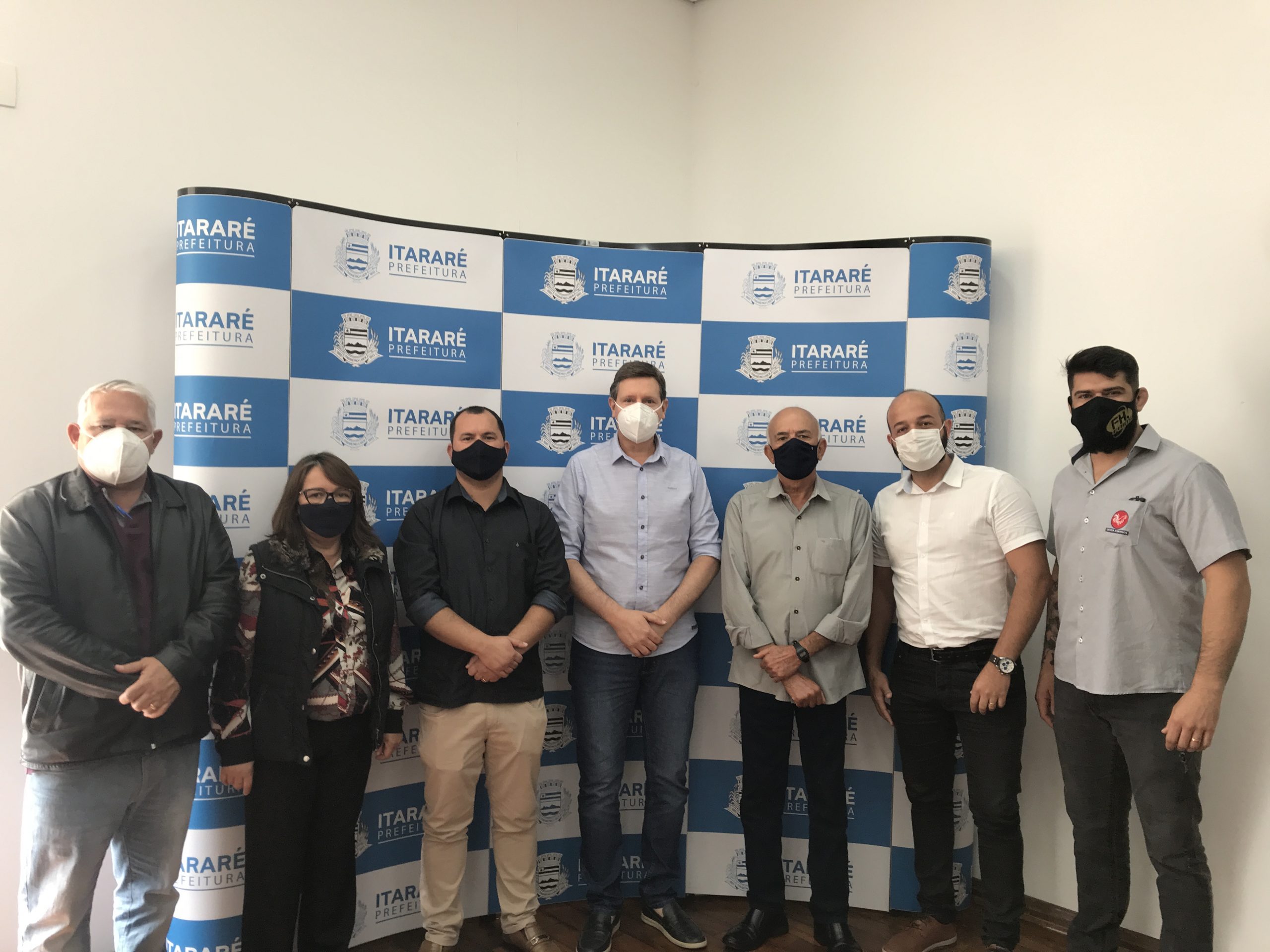Prefeito de Itararé (SP) reúne-se com proprietário da empresa Elopack 