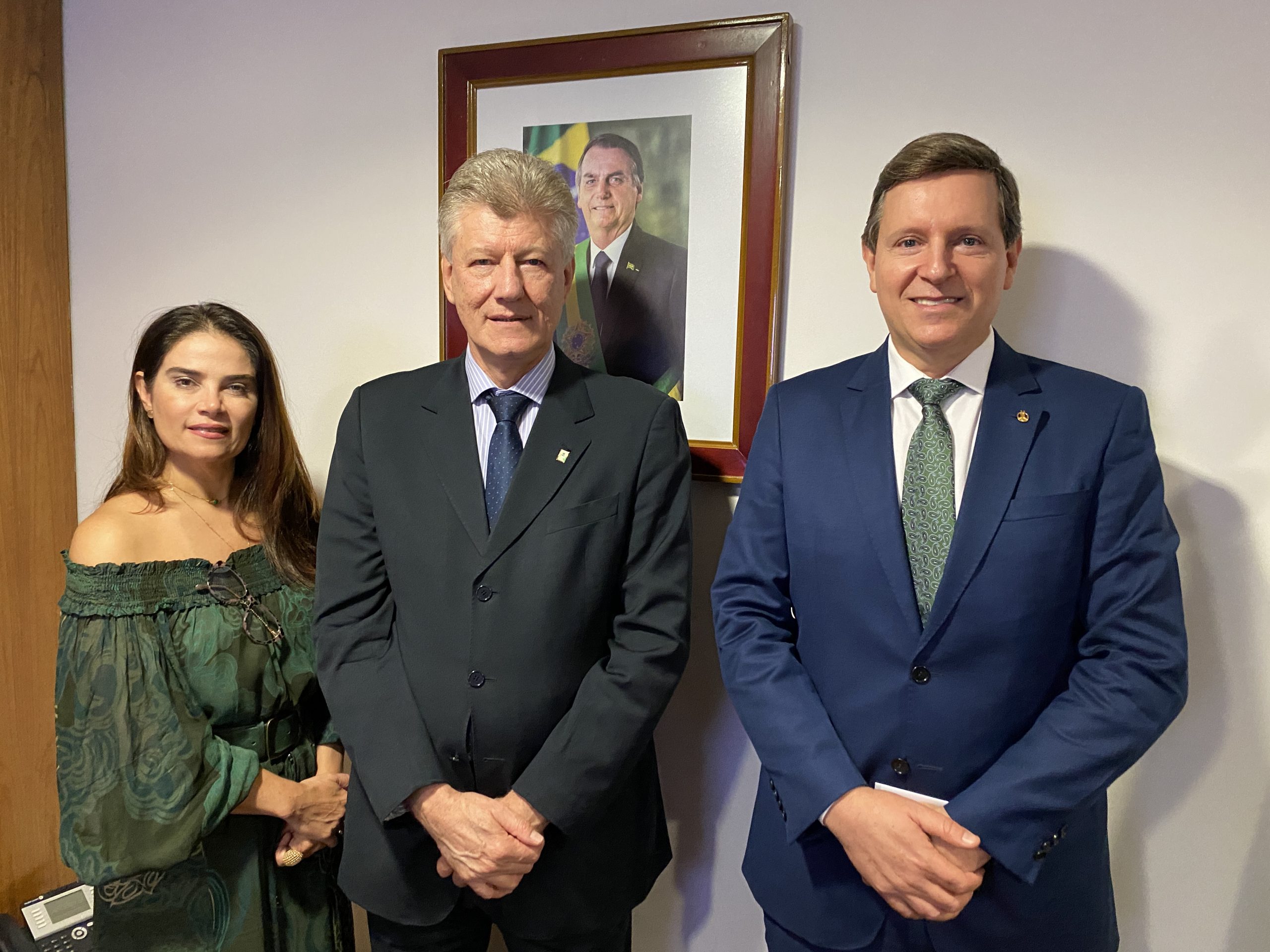 Em Brasília (DF), prefeito de Itararé (SP) despacha com secretário especial de Assuntos Federativos, Flávio Giussani