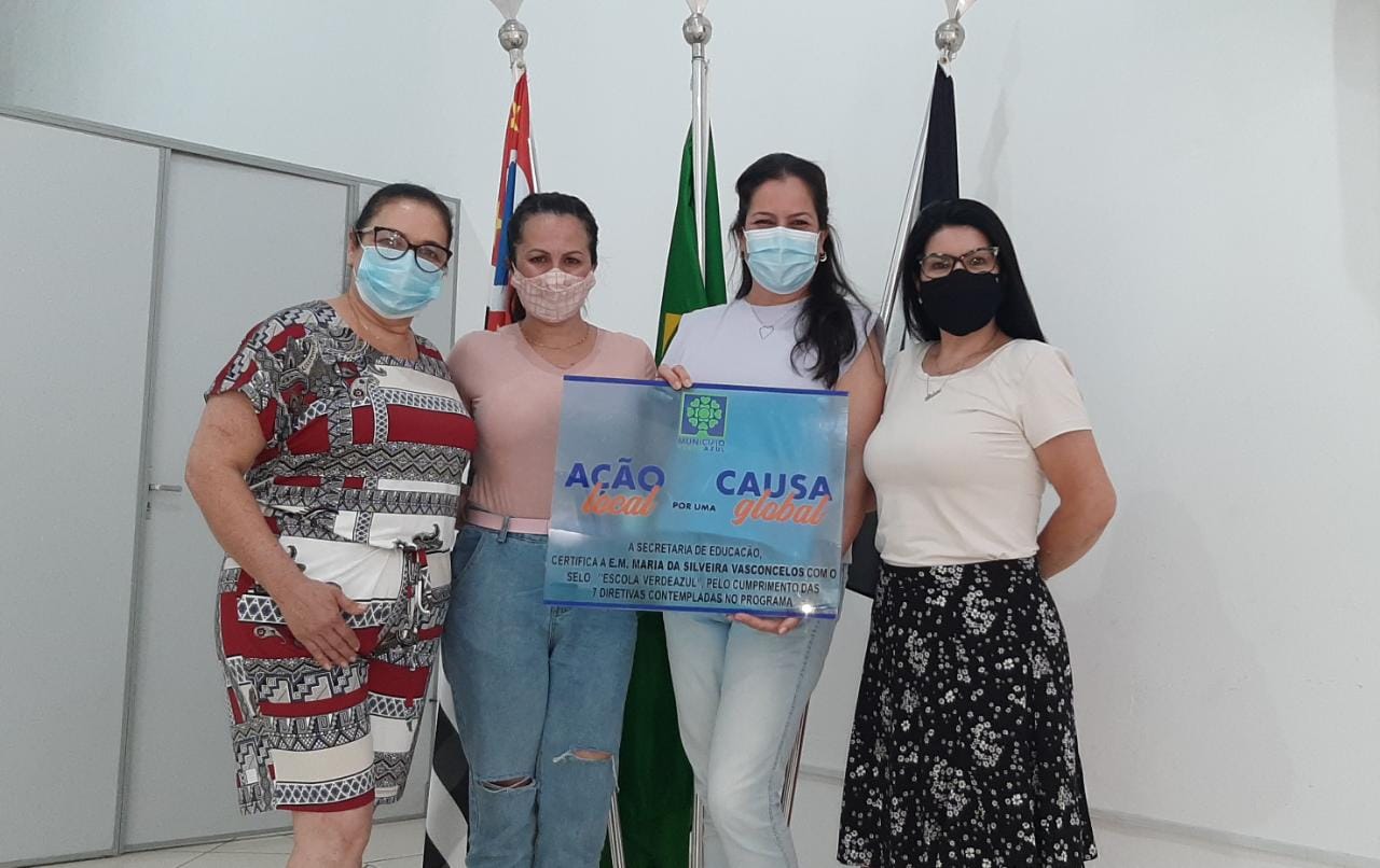 Instituições de Ensino de Itararé (SP) recebem selo Escola VerdeAzul