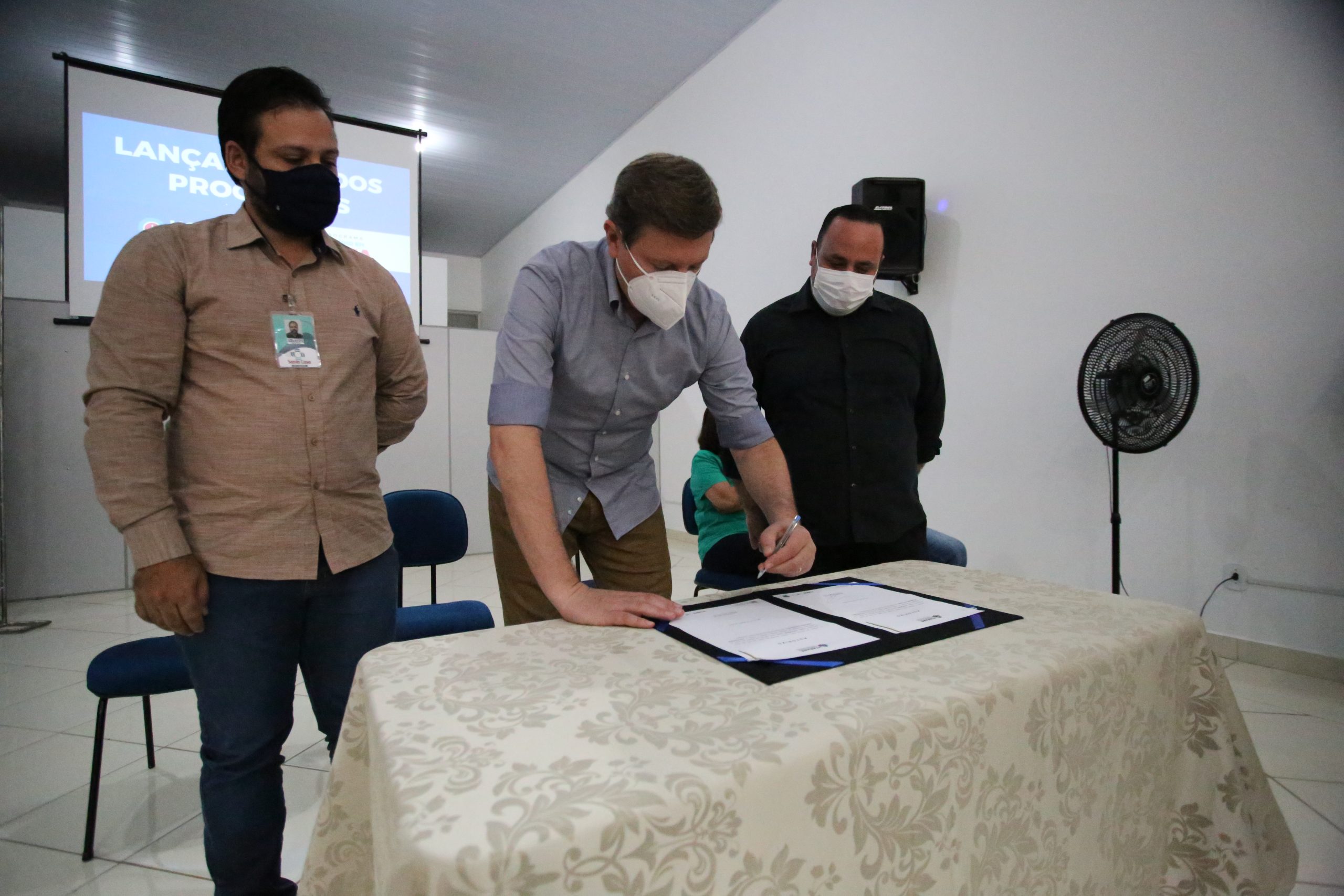 Prefeito de Itararé (SP) realiza lançamento dos programas “Horário Estendido” e “Remédio em Casa”