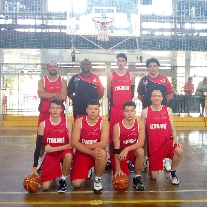 Basquete masculino de Itararé (SP) joga nesta quinta-feira (05) pelo Jogos Regionais