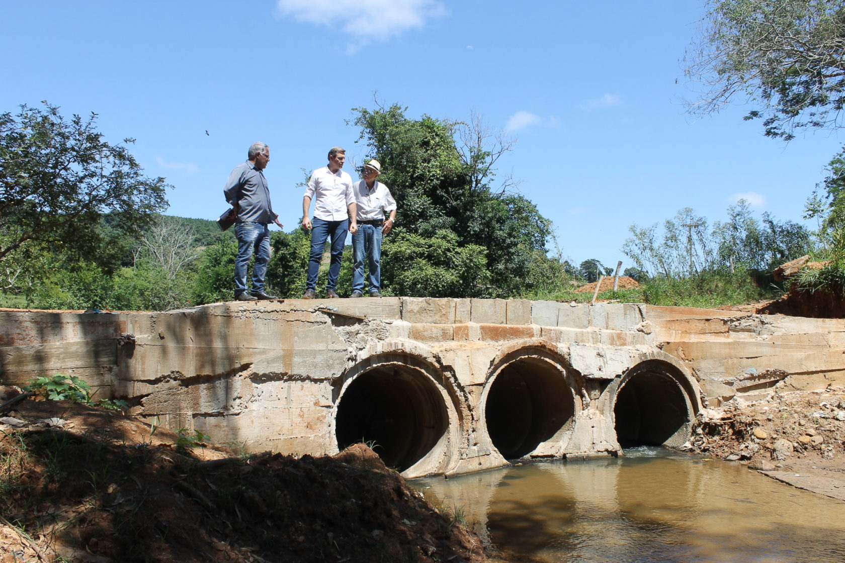 Zona rural recebe visita técnica do prefeito