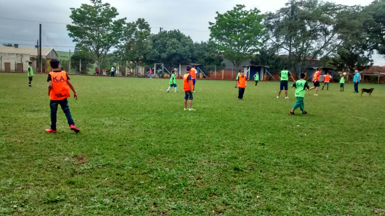 Itararé (SP) inaugura escolinha de futebol no bairro do Cerrado