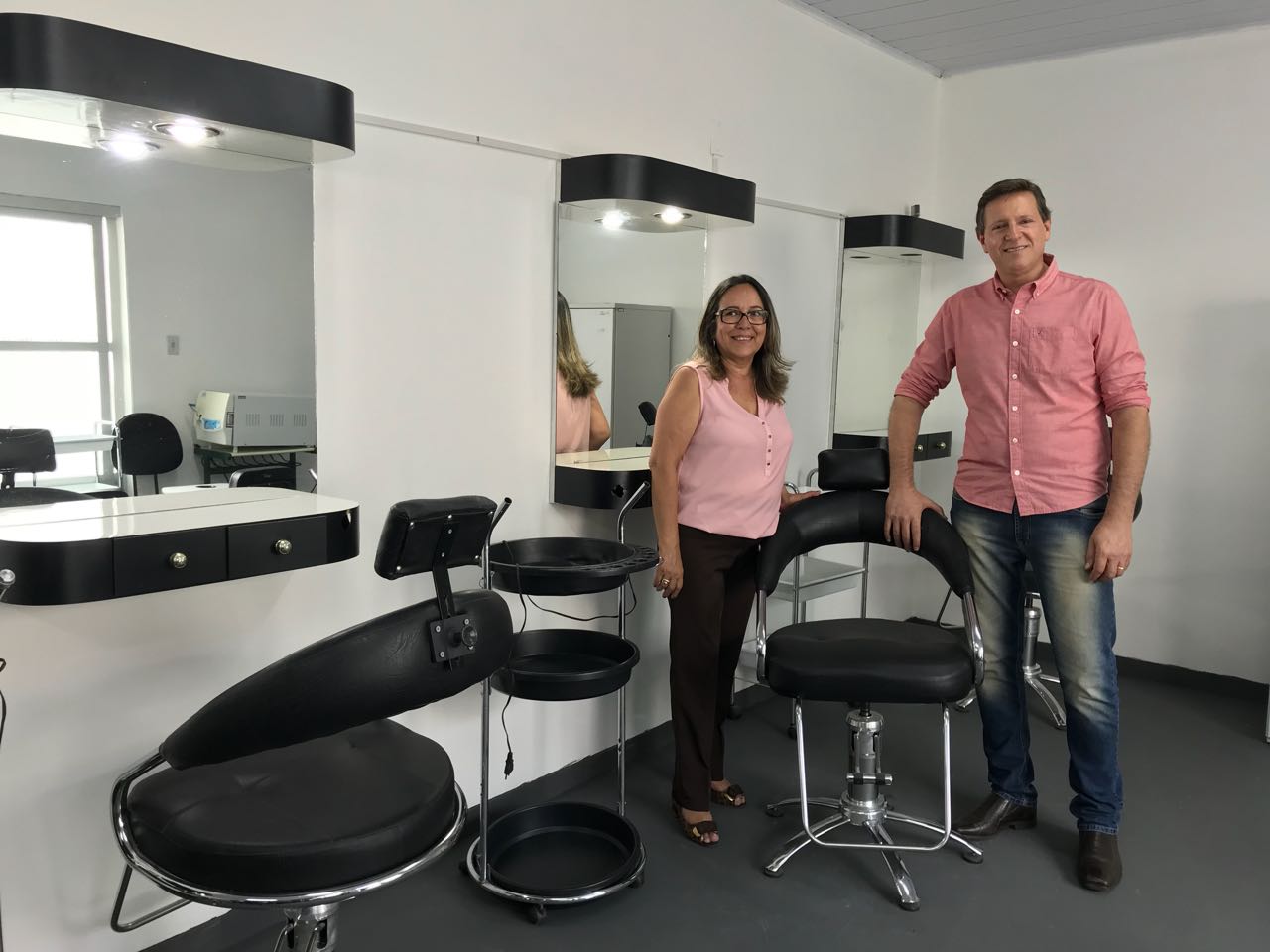 Prefeitura de Itararé (SP) reinaugura Escola de Beleza