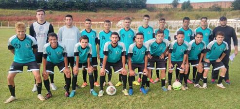 Equipes de Itararé estreiam com vitórias nos Jogos da Juventude