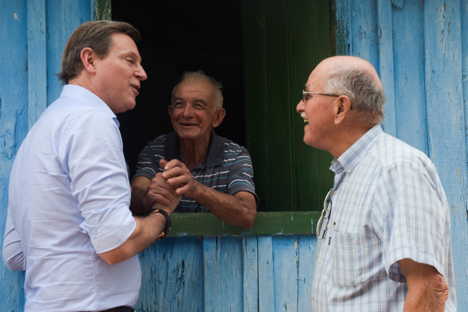 Prefeito de Itararé (SP) visita distrito Santa Cruz dos Lopes