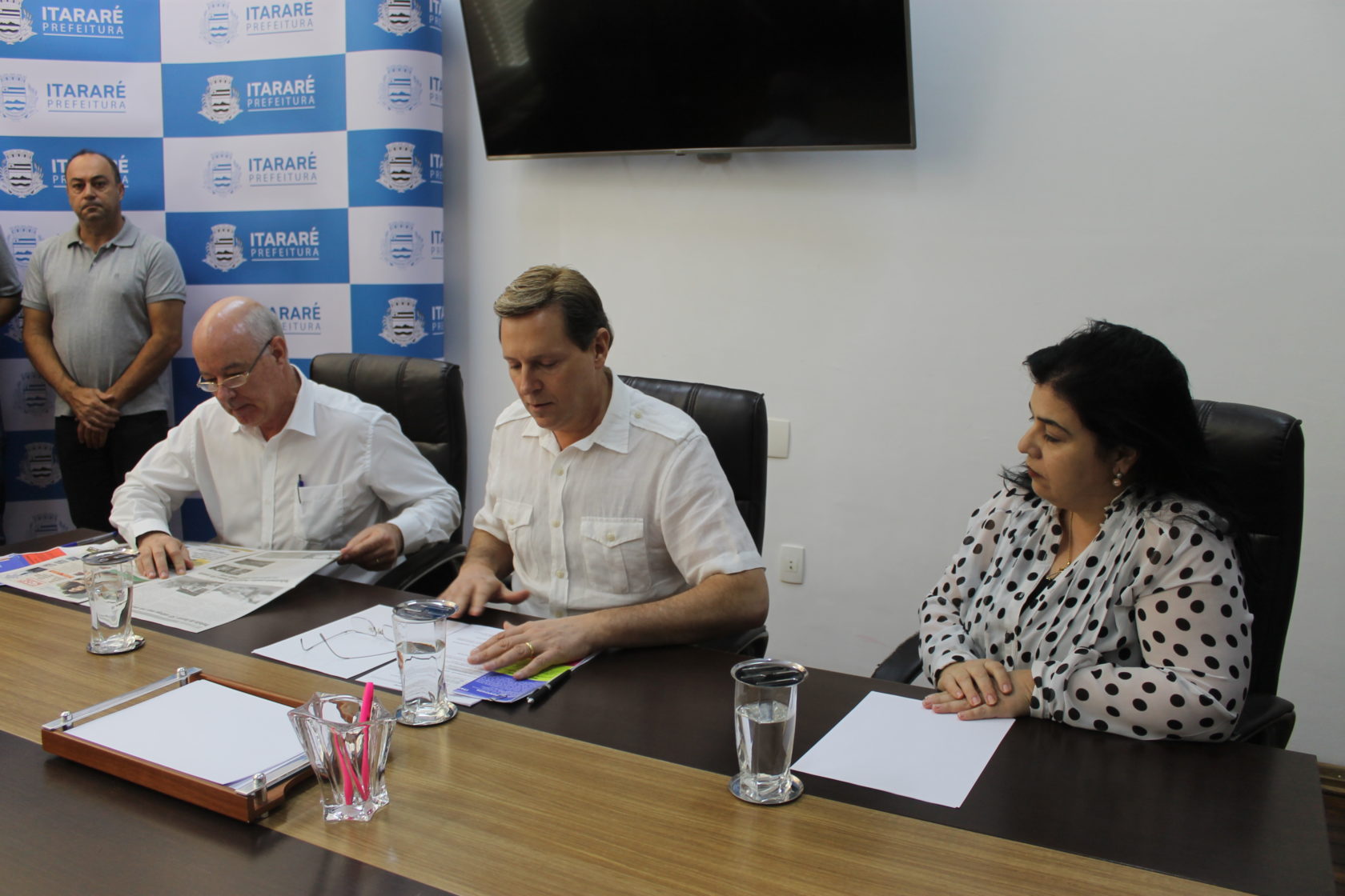 Heliton do Valle recebe visita de deputado federal em Itararé (SP)