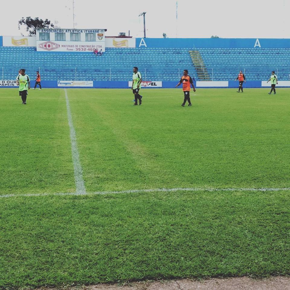Campeonato Municipal de Futebol tem dois jogos neste domingo (17) em Itararé (SP)