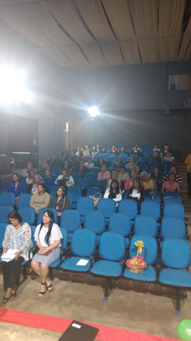 Merendeiras das escolas municipais de Itararé (SP) recebem capacitação