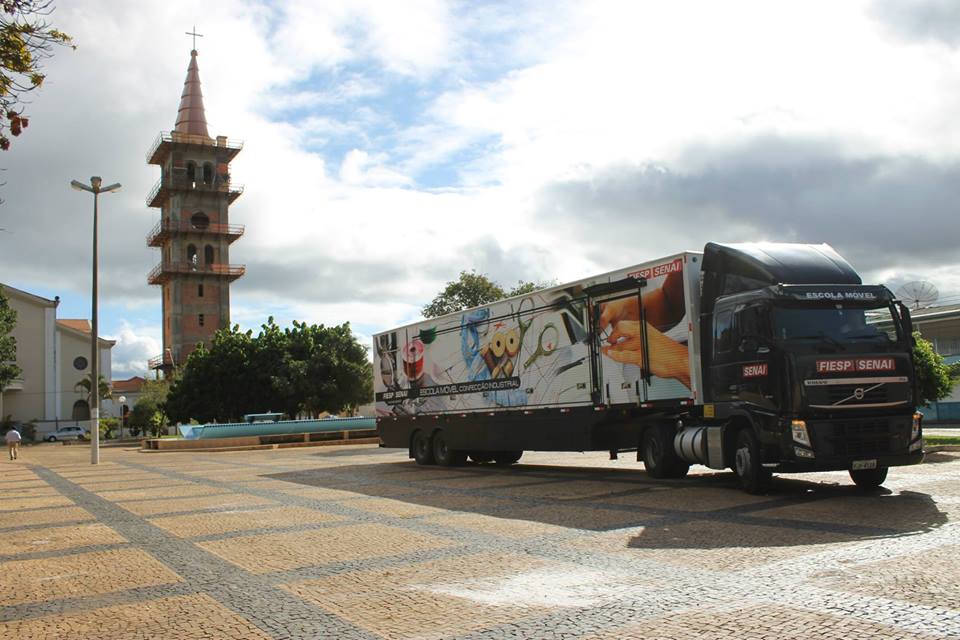 Parceria entre Prefeitura e Senai promove curso gratuito de modelista