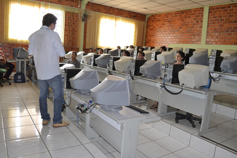 IBGE capacita servidores municipais