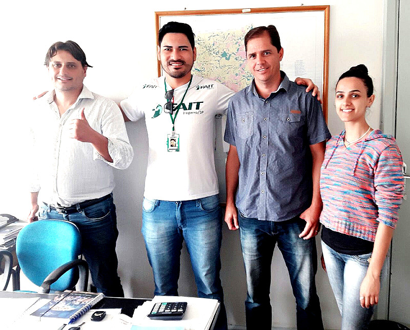Heliton do Valle busca parceria para atendimento aos animais de rua