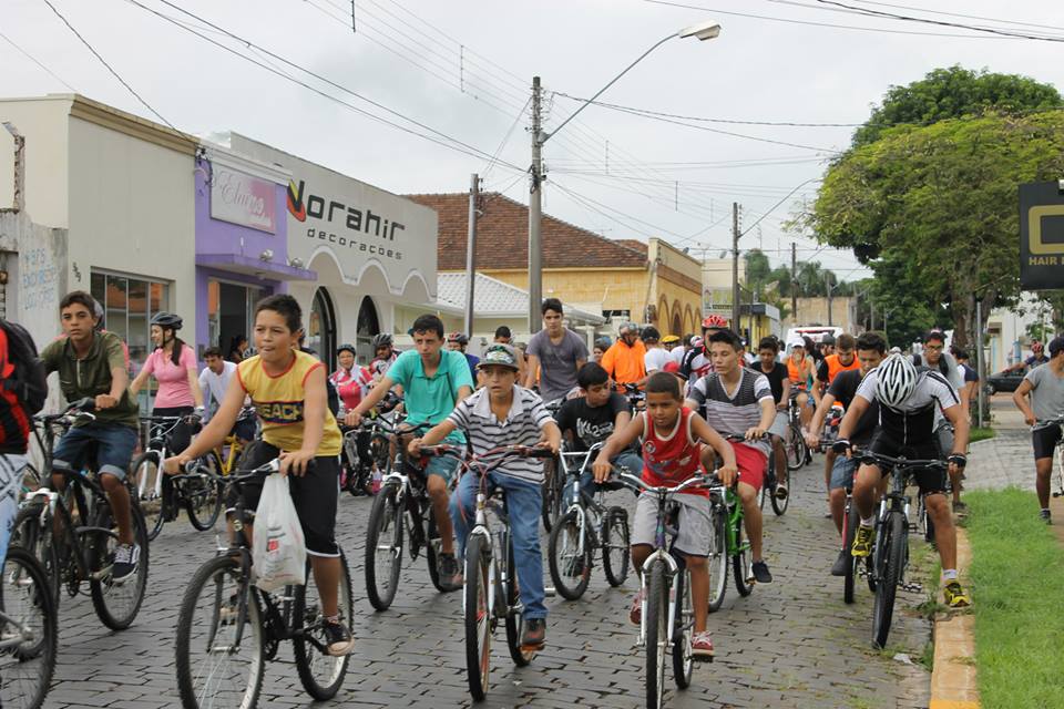 Pedalarte 2015 agitou Itararé neste fim de semana