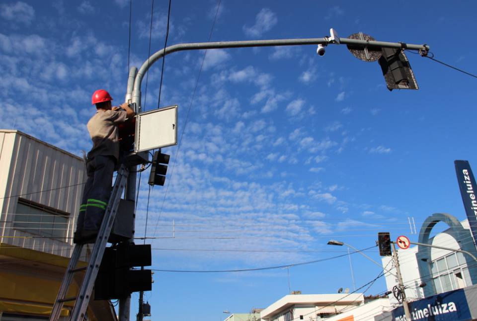 Câmeras de monitoramento começam a ser instaladas em Itararé