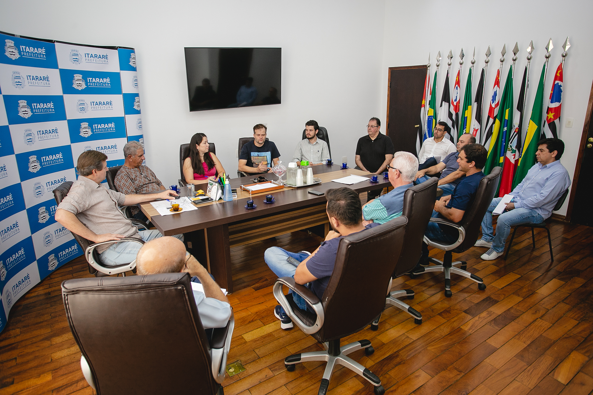 Coronavírus: Prefeito de Itararé (SP) reúne-se com comerciantes