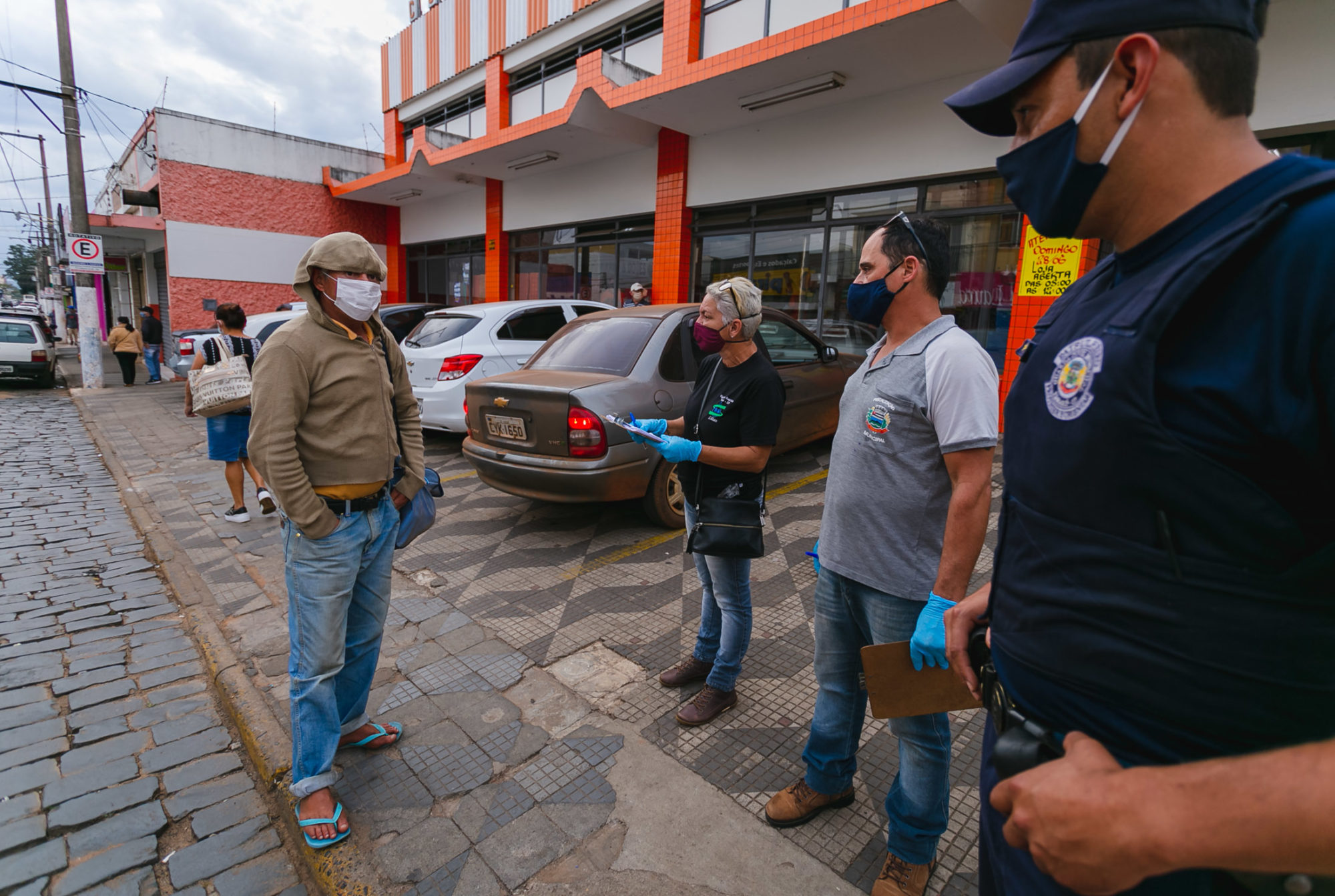 Coronavírus: Prefeitura de Itararé (SP) veda realização de festas, consumo de alimentos e bebidas nas ruas do município