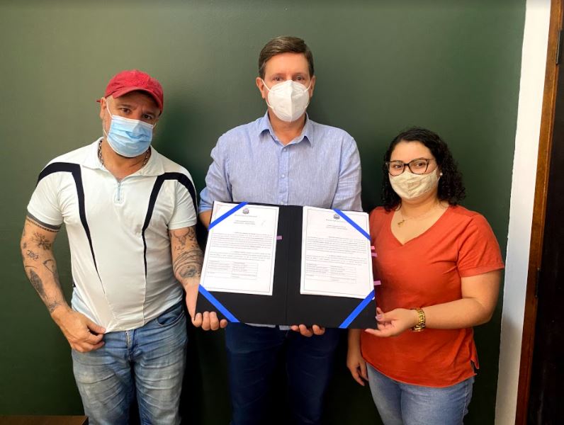 Programa Clube de Desconto do Servidor: Prefeitura de Itararé (SP) celebra convênio com escola de idiomas