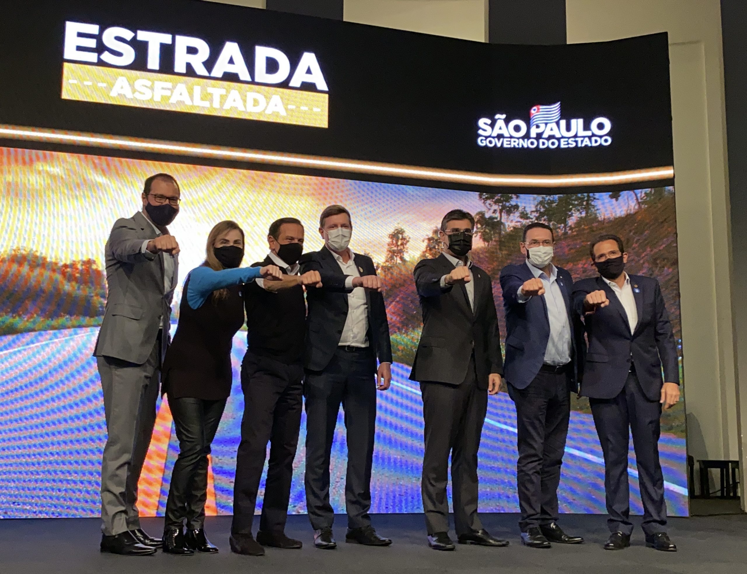 Em parceria com deputado Vitor Lippi, prefeito de Itararé (SP) conquista recape no trecho da SP-258