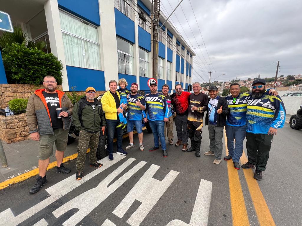 Itararé (SP) recebe grupo de turistas com UTV’s